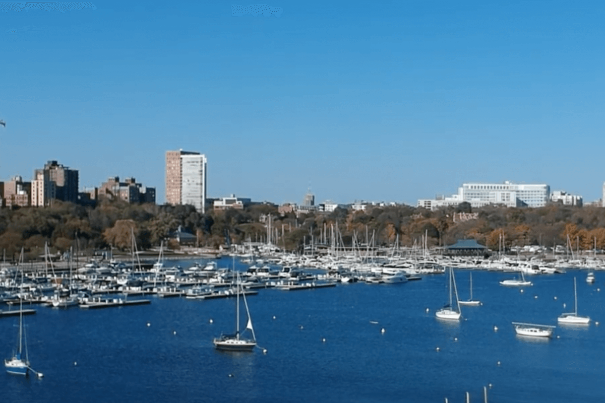 Milwaukee Community Sailing Center, Top US Sailing School A Bus On a