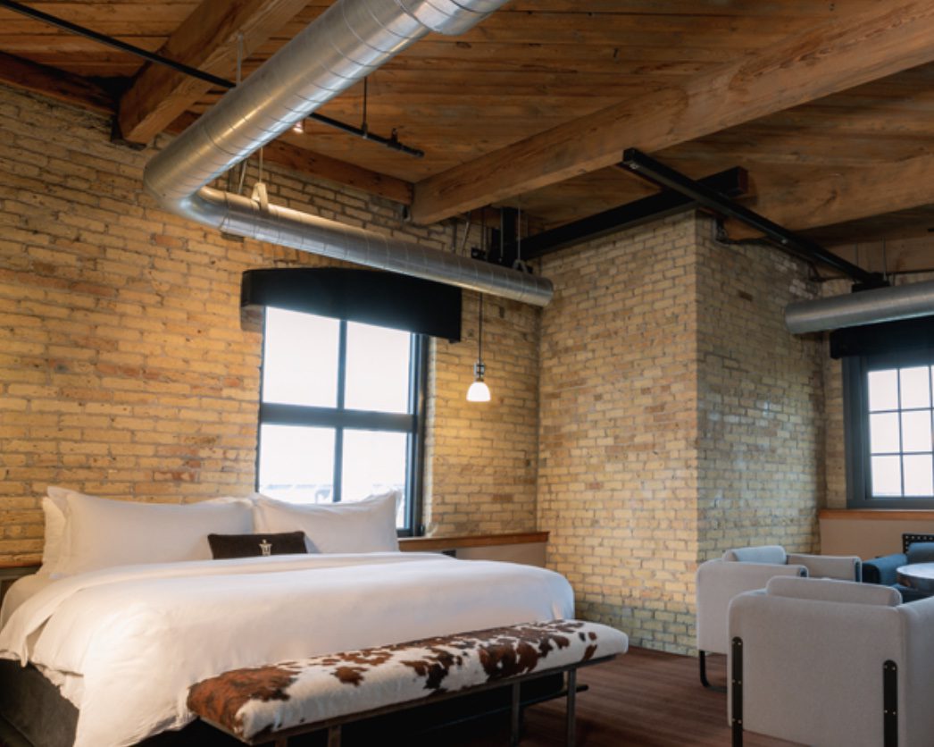 5 Top Luxury Hotels In Downtown Milwaukee, Wisconsin A Bus On a Dusty